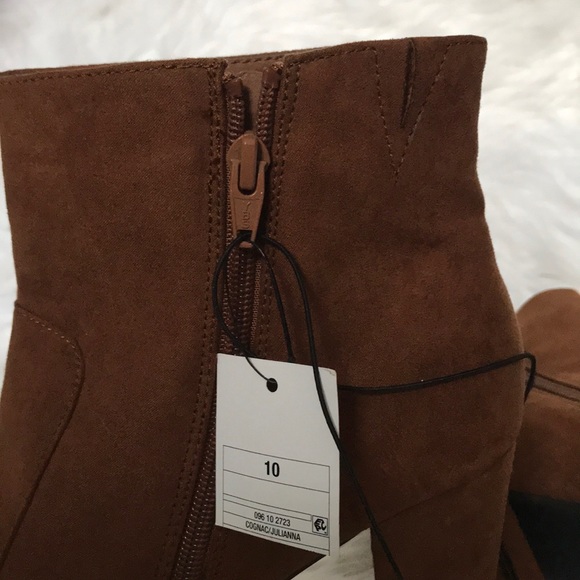 🏵️ Donsted 10/3/24 
NWT 10 brown wedge ankle boots faux suede Mossimo - Picture 6 of 7